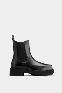 Ortega II Black Leather