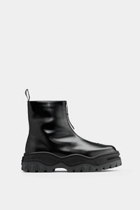 Raven II Black Leather