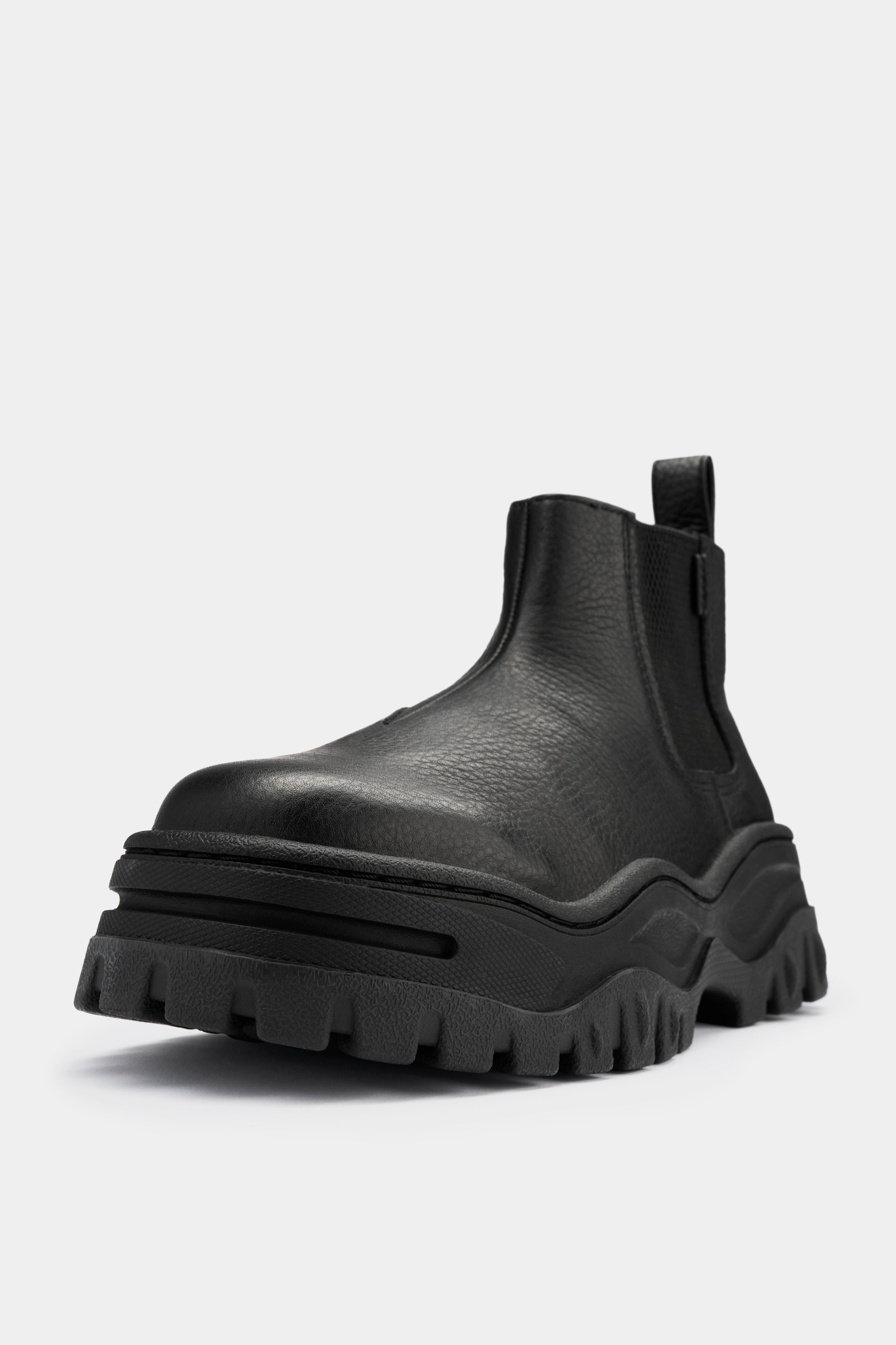 Tempest Black Leather