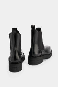 Ortega II Black Leather