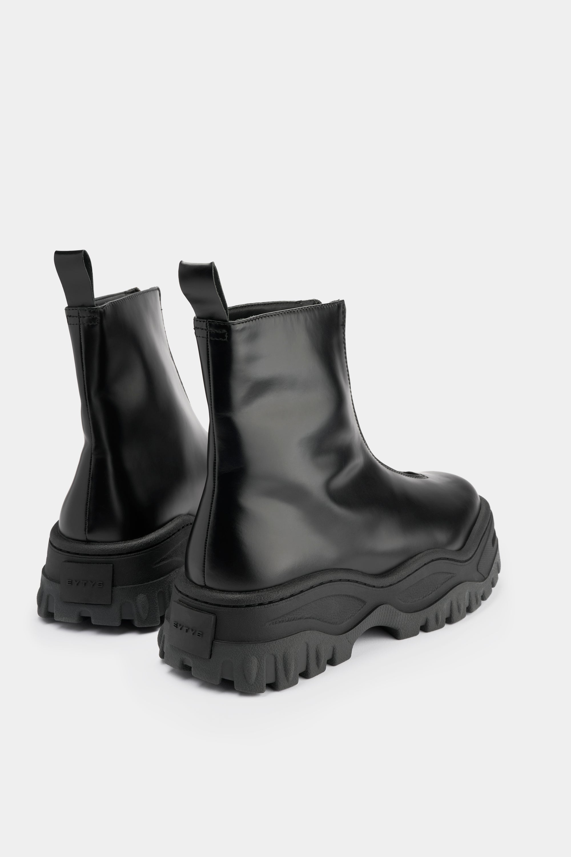 Raven II Black Leather