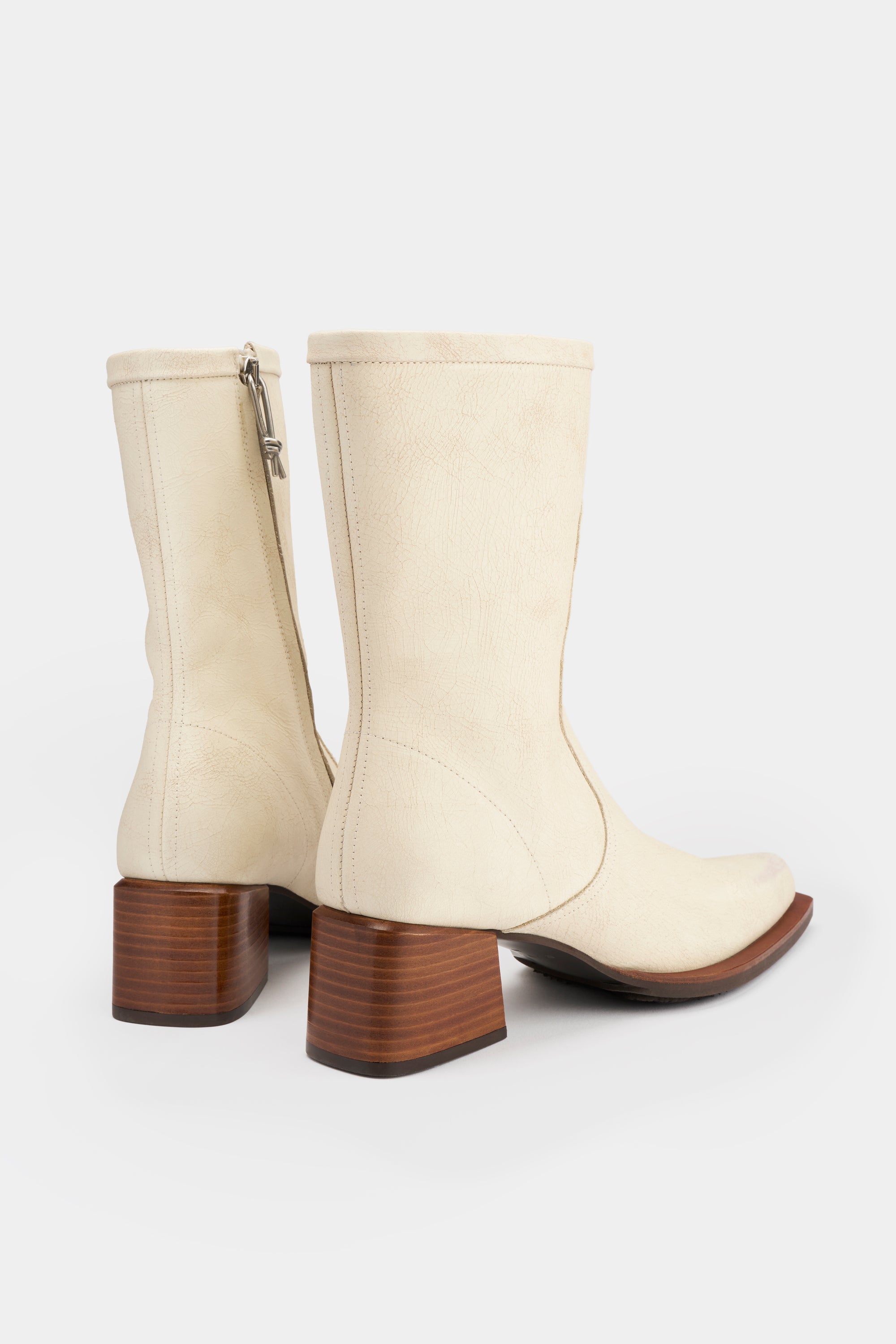 Rari Vintage Cream Leather