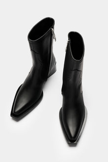 Rari Black Leather