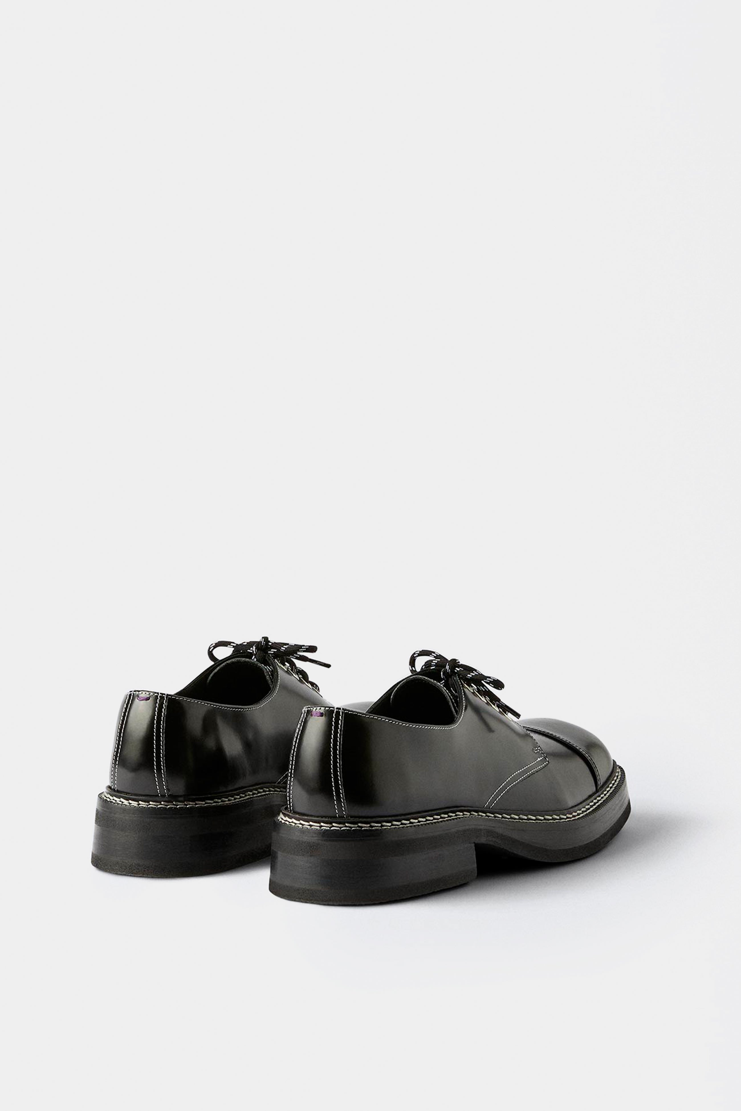 Savoy CT Black Leather