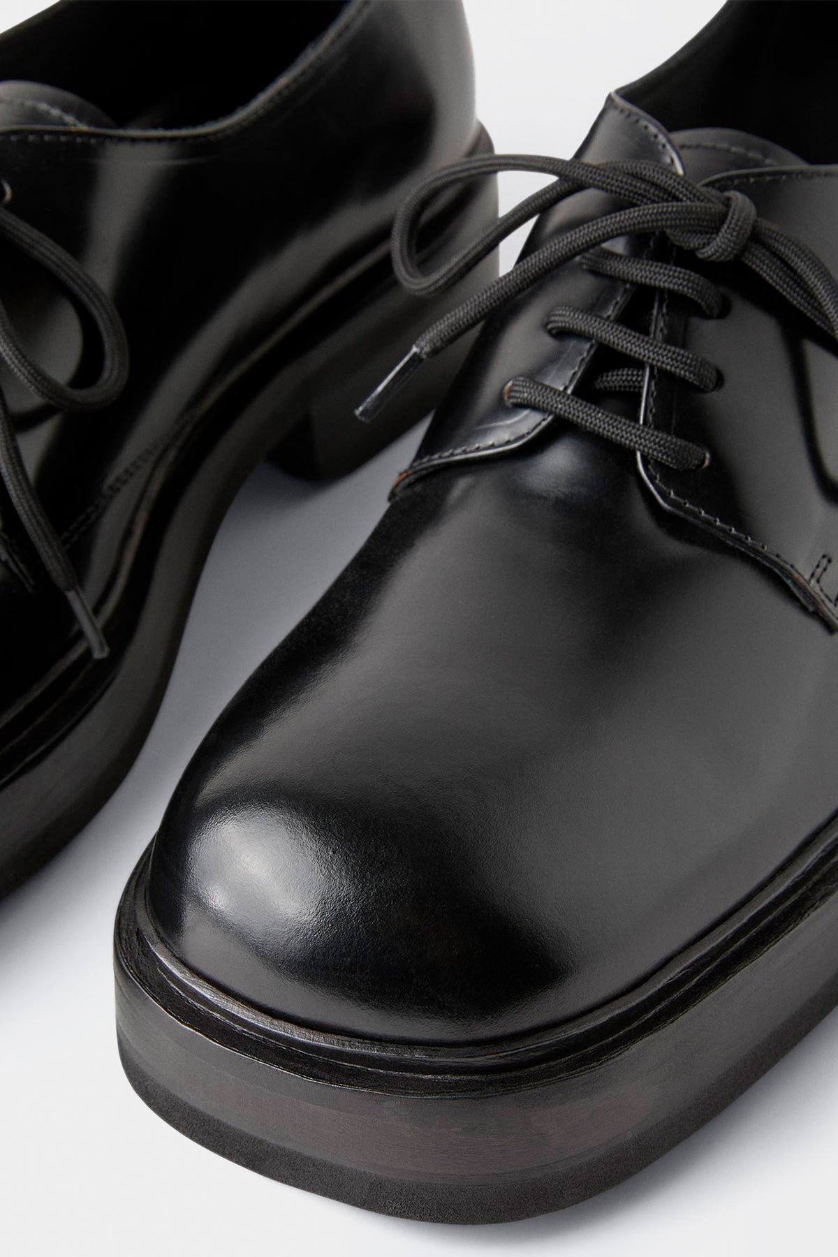 Savoy Black Leather