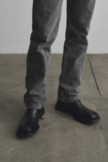 Piston Black Leather