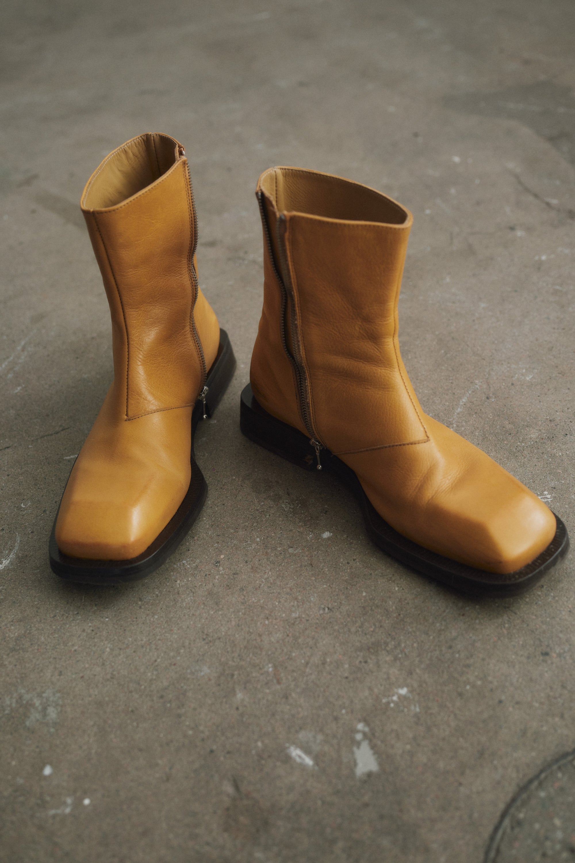 Piston Tan Leather