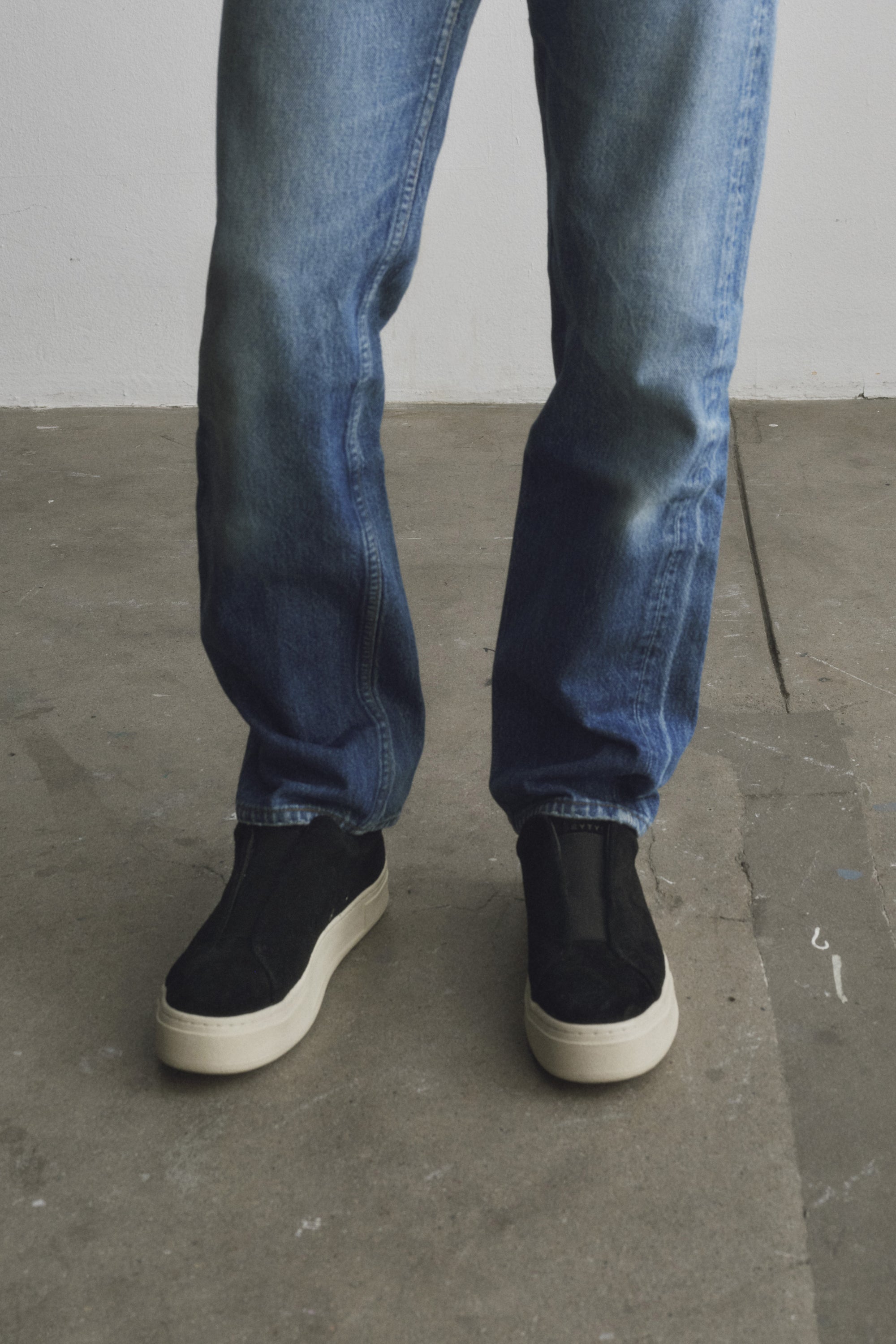 Doja Slip-On Black Suede