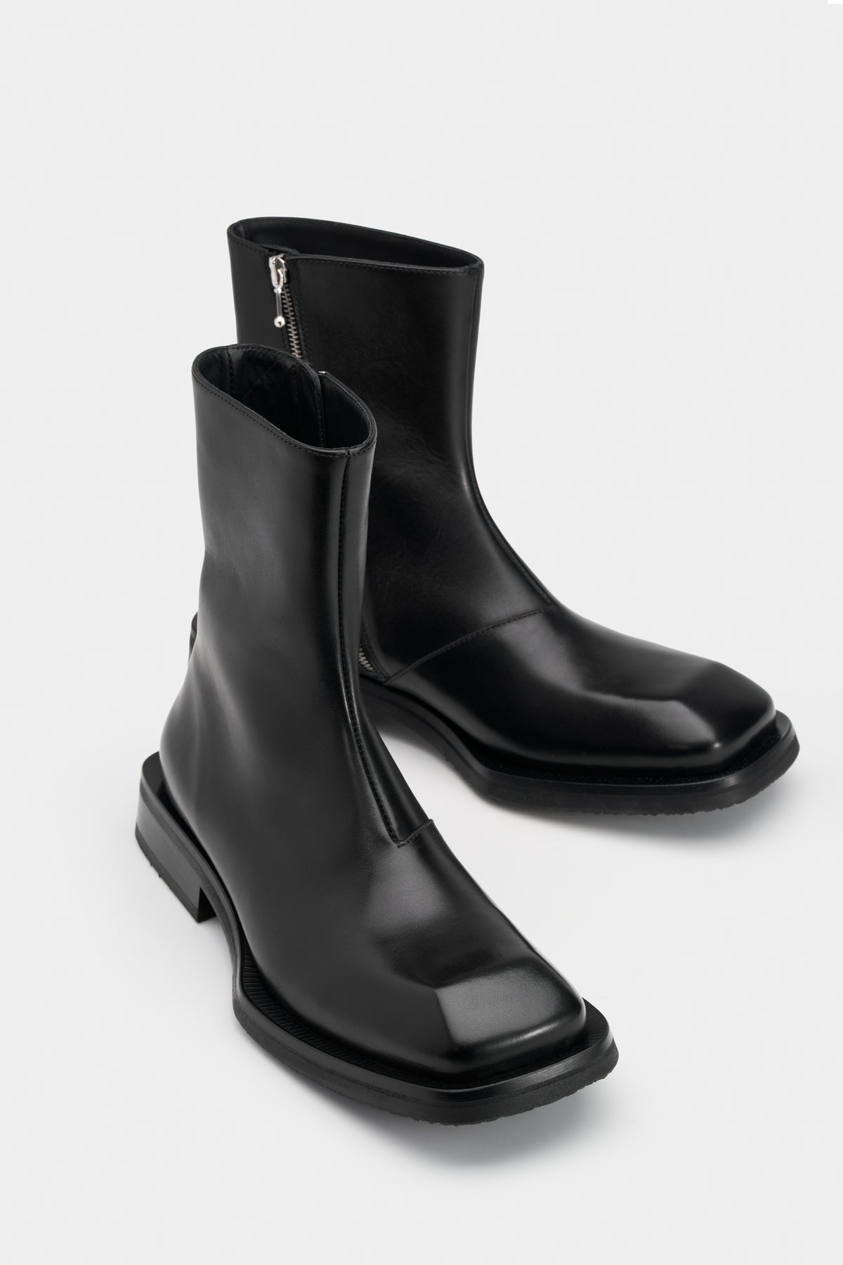 Piston Black Leather