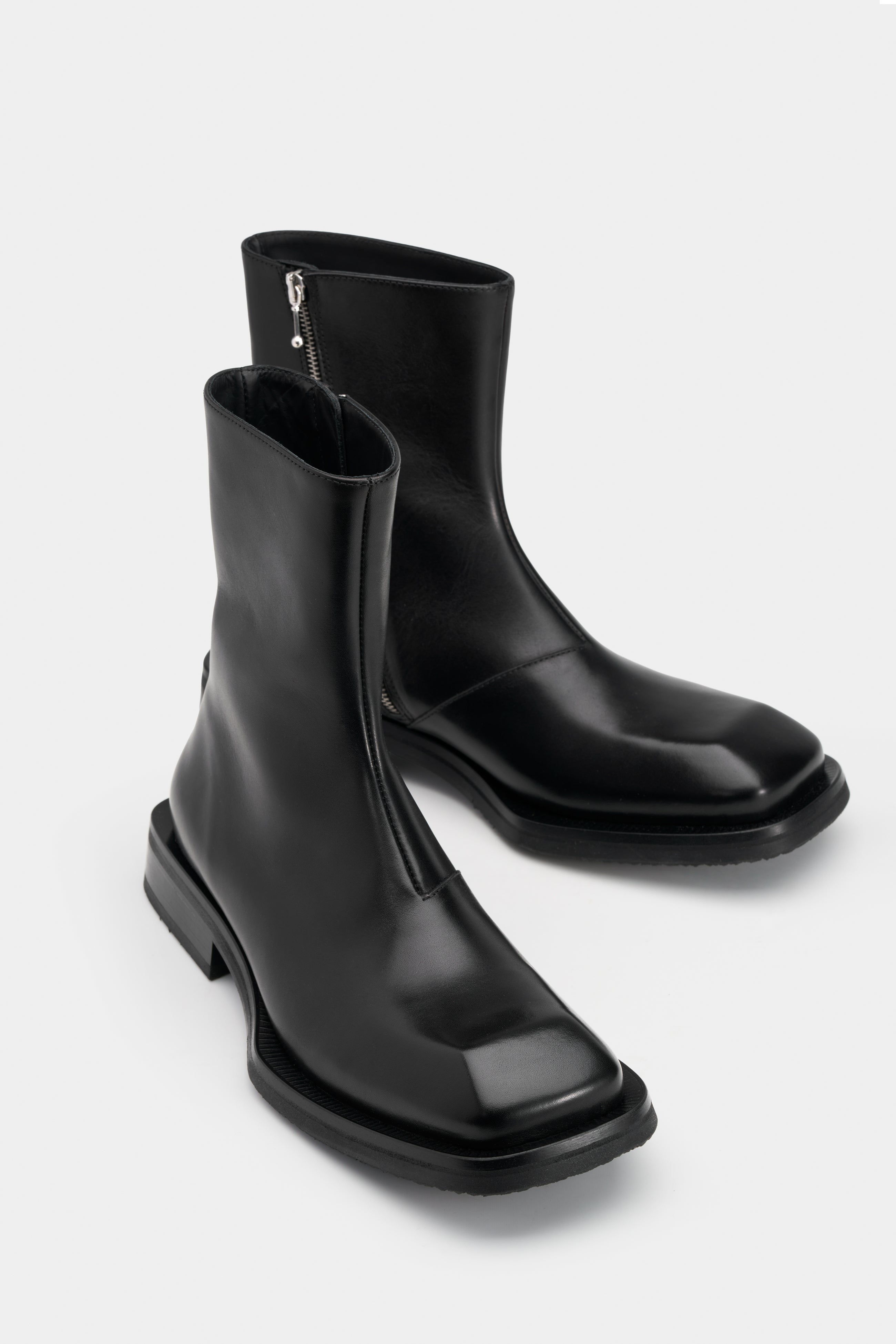 Piston Black Leather