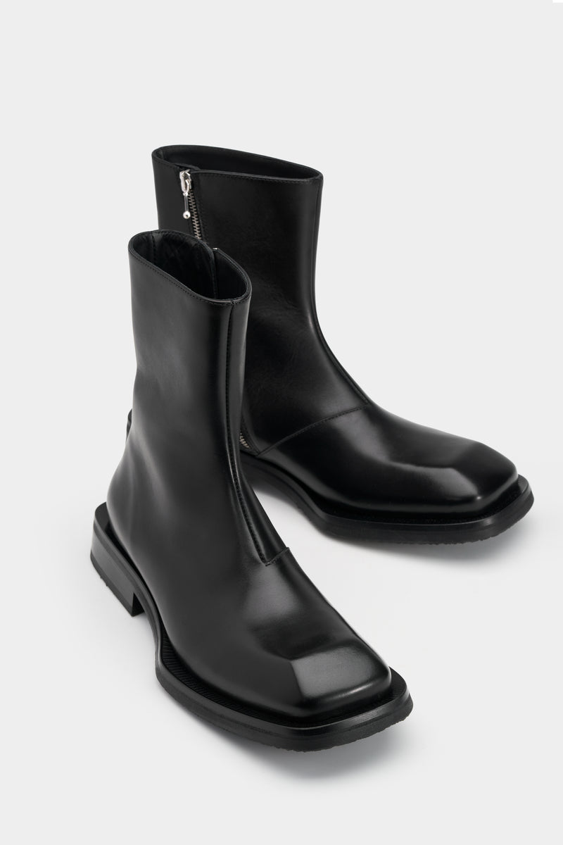 Piston Black Leather
