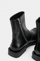 Piston Black Leather