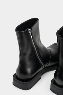 Piston Black Leather