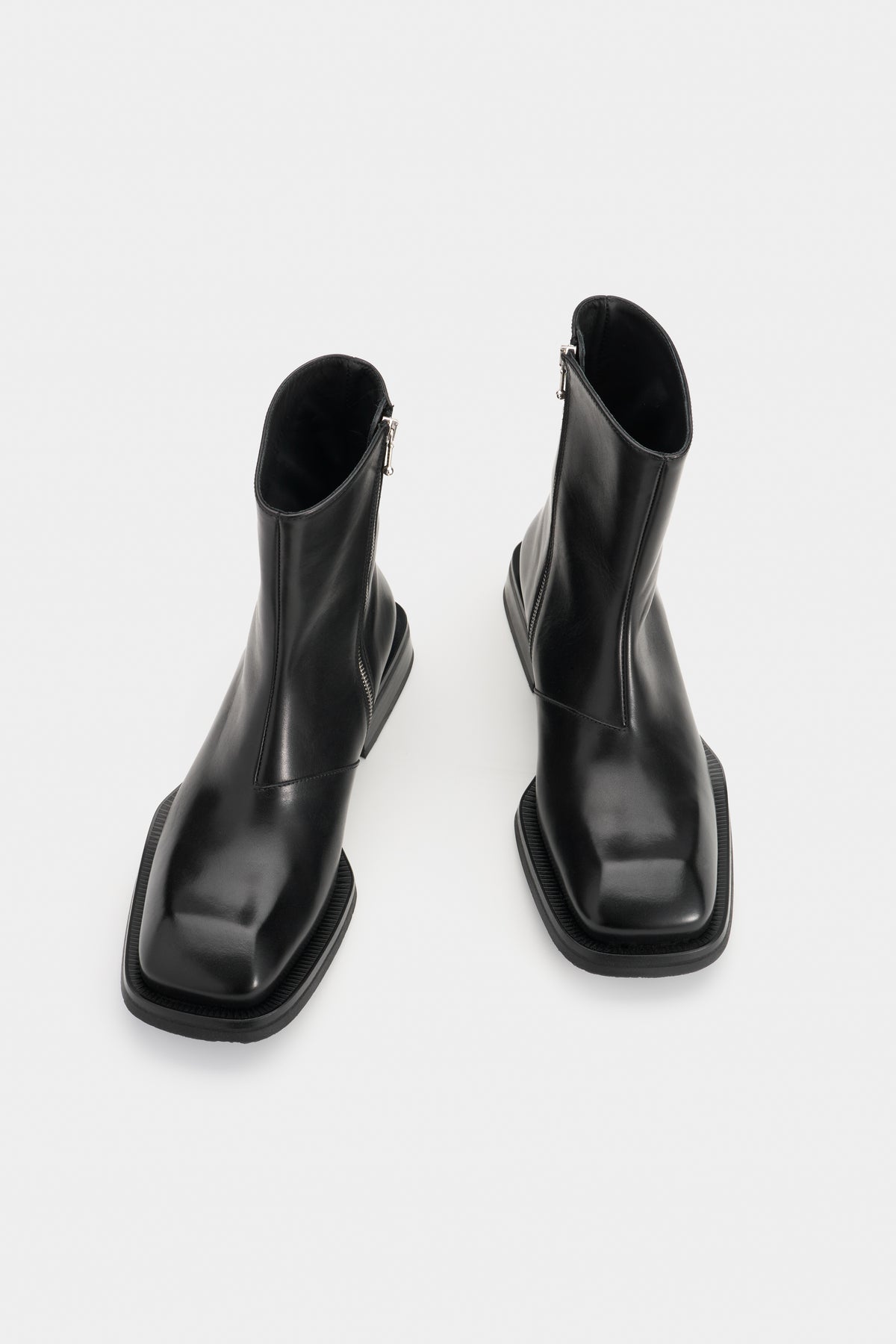 Piston Black Leather