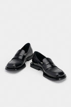 Savant Black Leather