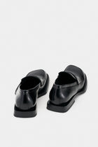 Savant Black Leather