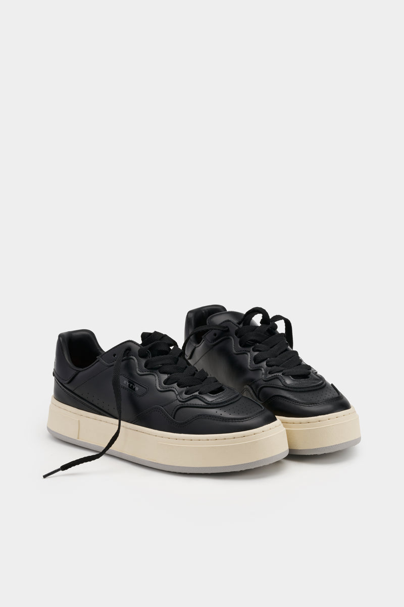 Trophy Black Leather