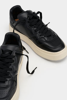 Trophy Black Leather